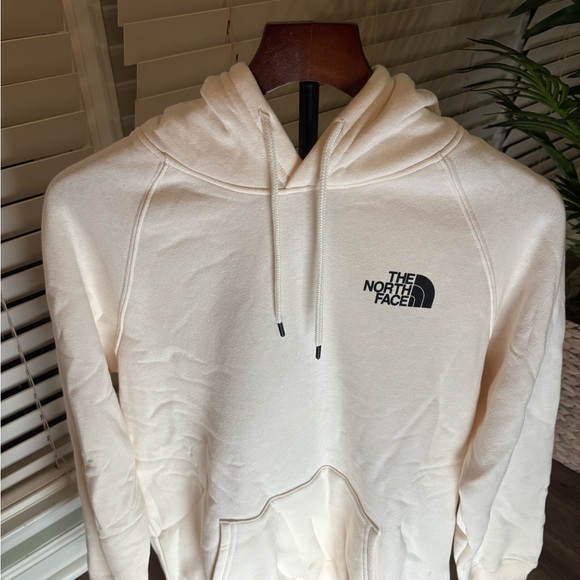 The North Face Jackets & Blazers - The North Face Women's Box NSE Pullover Hoodie Size L /GRDN WHT